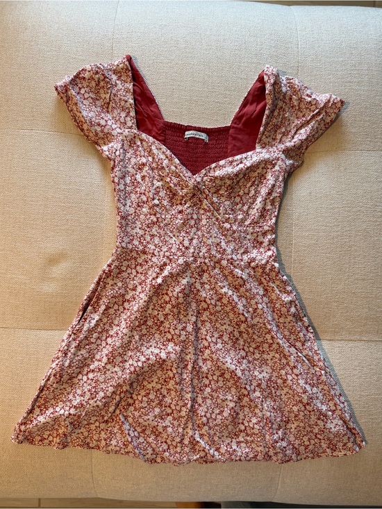 Abercrombie & Fitch Dresses & Skirts - Abercrombie & Fitch Red Floral Mini Dress
